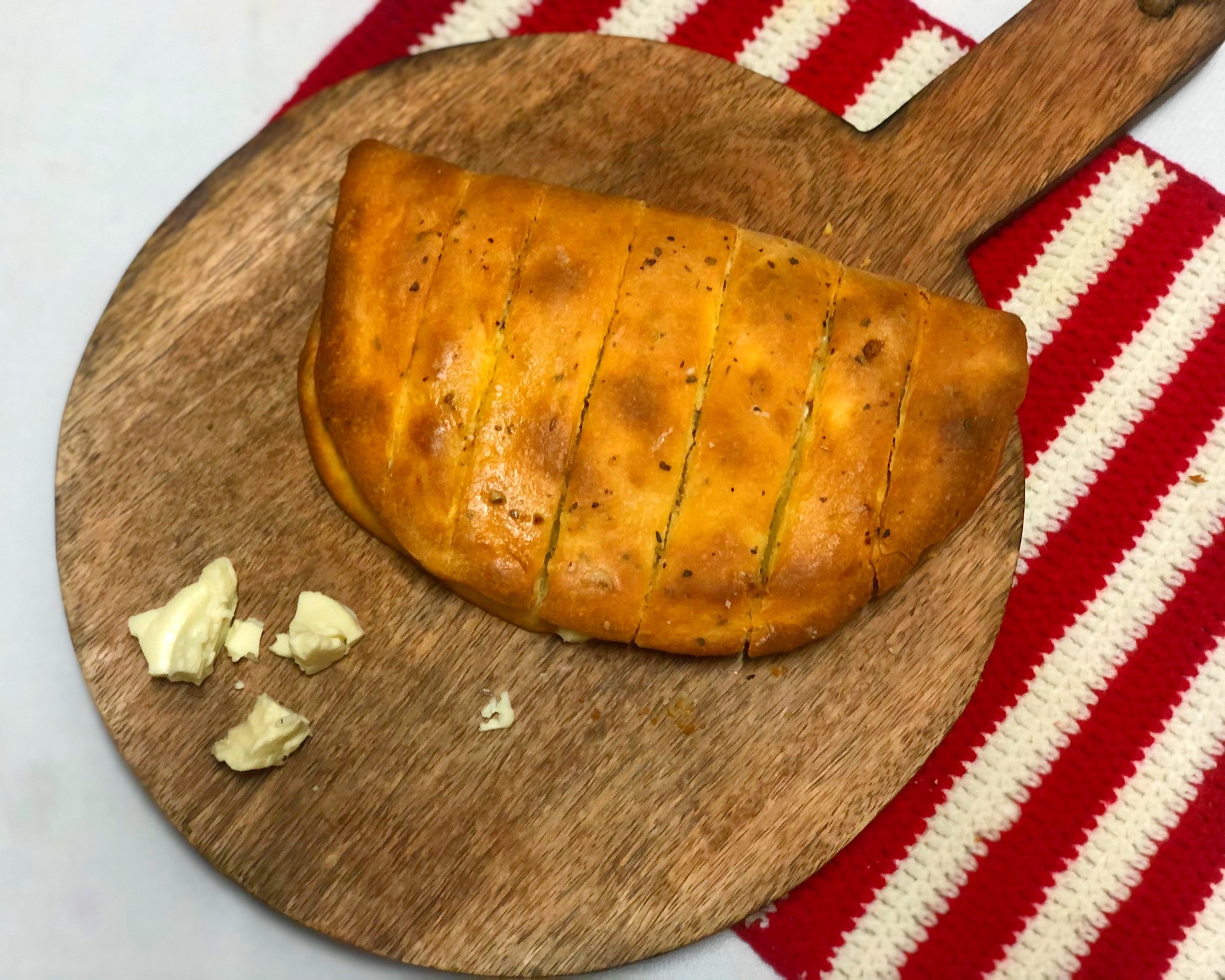 How-to-make-no-yeast-stuffed-cheese-garlic-bread-spoonful-stories